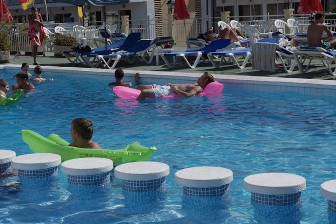 Hotel Gami Adults Only กาลารัตจาดา ภายนอก รูปภาพ